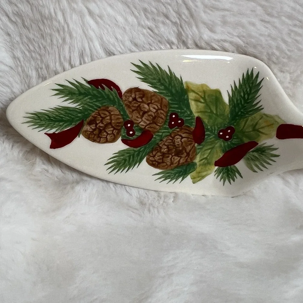Christmas Holiday Pie Cake‎ Server by Cumberland Valerie Pattern